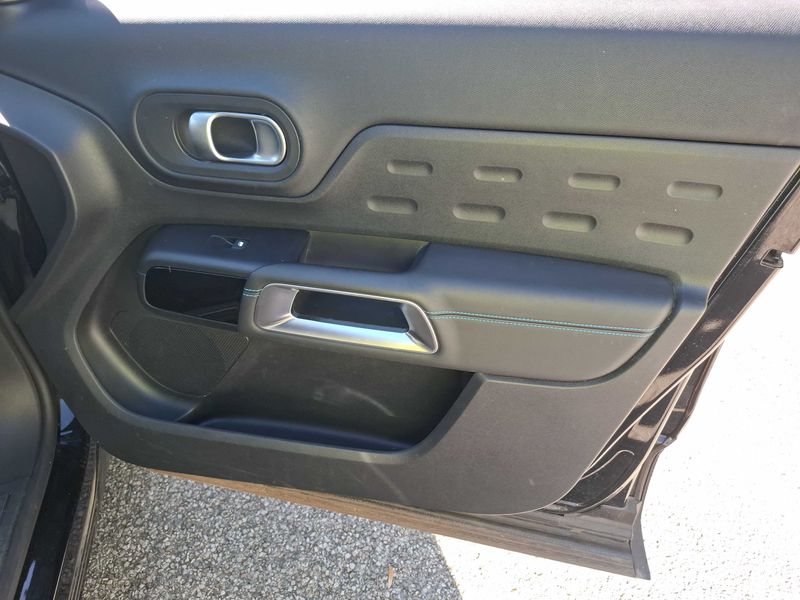 Citroen C5 Aircross 1.2 PureTech Shine 2023 – снимка 40