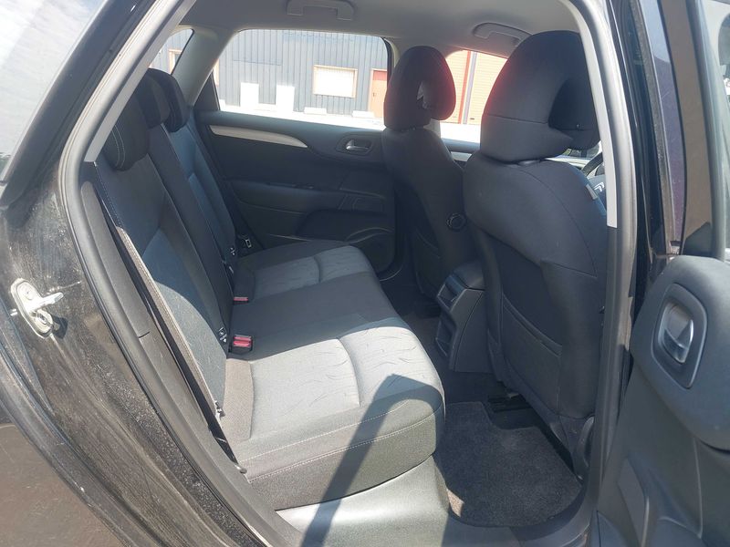 Citroen C4 1.6 HDi Confort 2013 – снимка 13