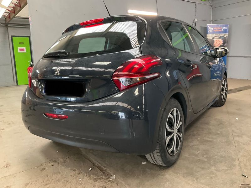 Peugeot 208 1.2 PureTech Like 2017 – снимка 2