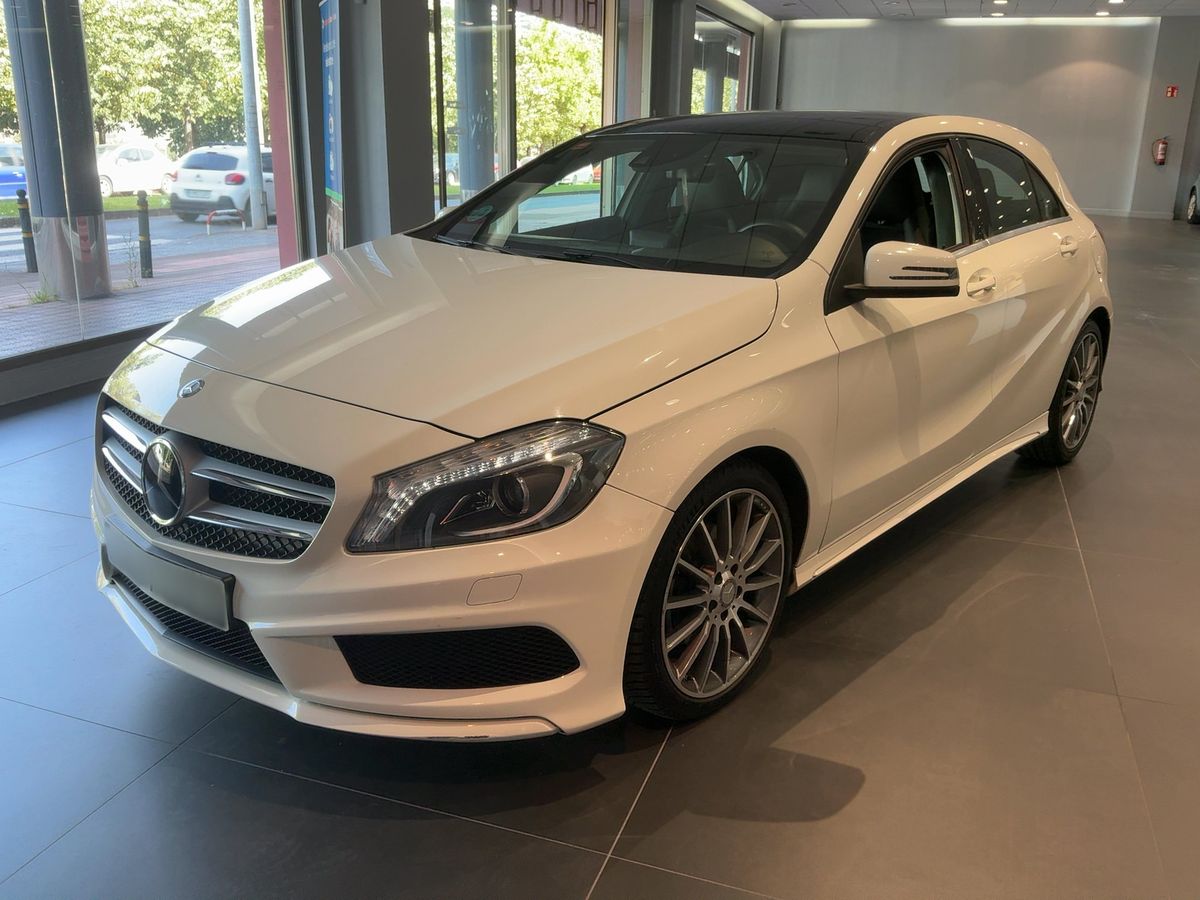 Mercedes-Benz A-Klasse 2015 — photo 1