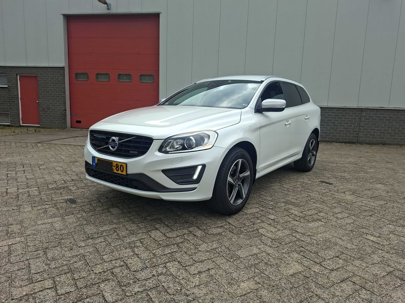 Volvo XC60 2.0 D4 Summum 2WD