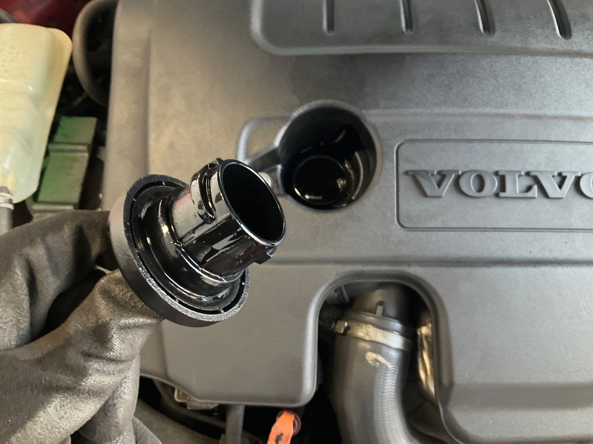 Volvo V50 2010 — photo 8
