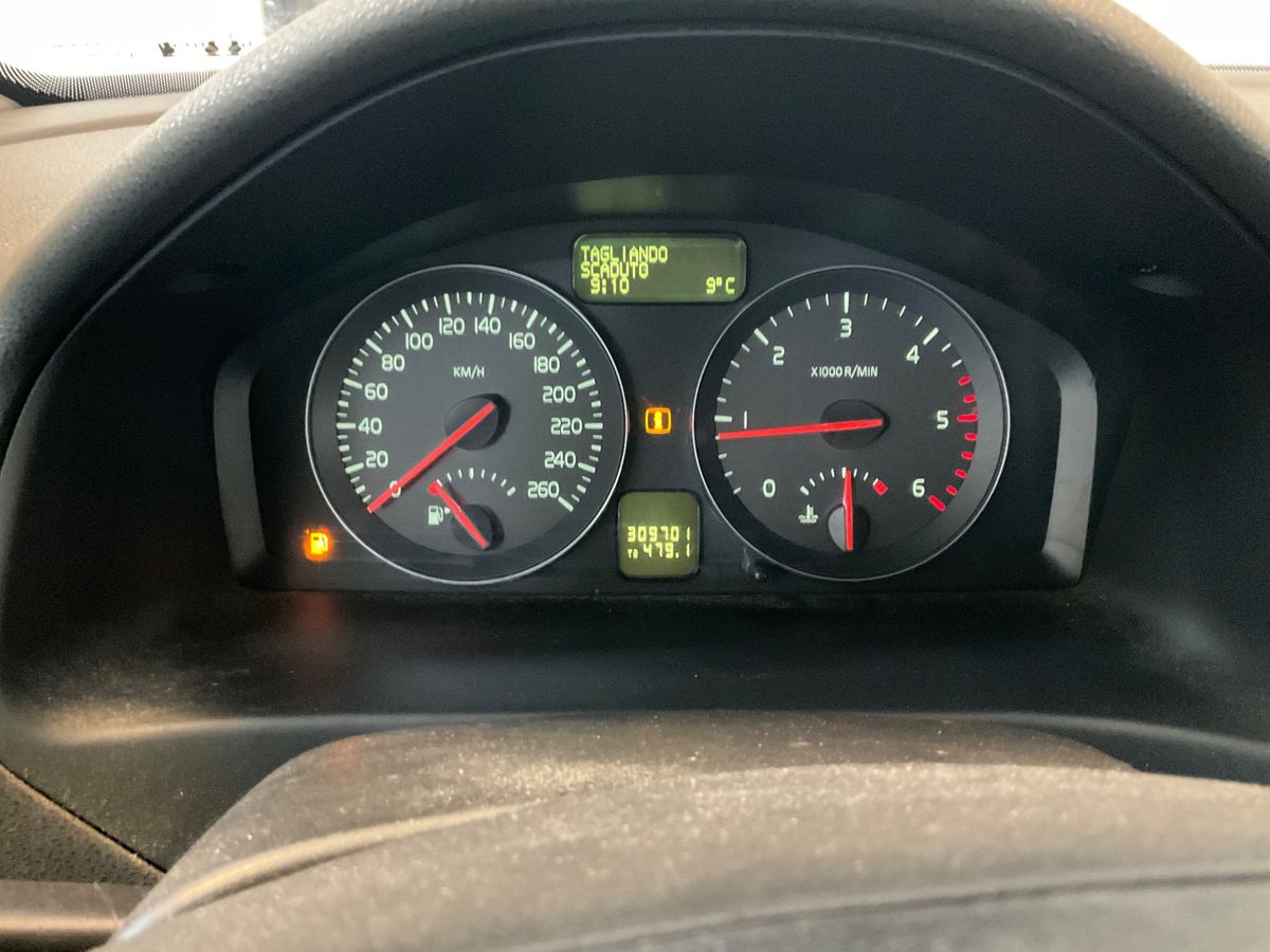 Volvo V50 2010 — photo 5