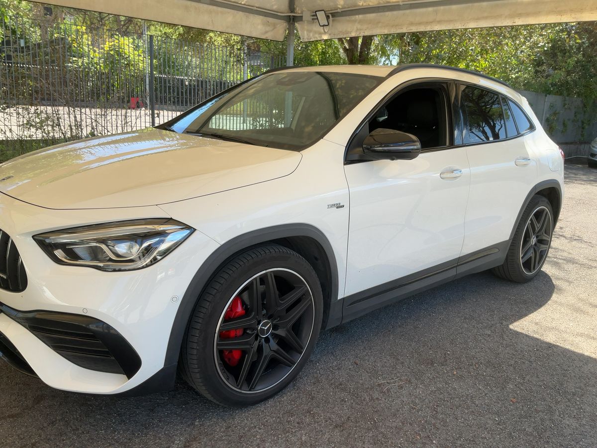 Mercedes-Benz GLA-Klasse GLA 35 AMG 4Matic