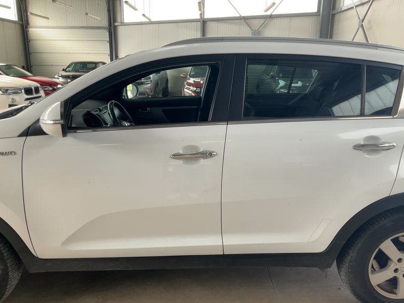 Kia Sportage 2.0 CRDi Revelation 4WD 2015 – снимка 4