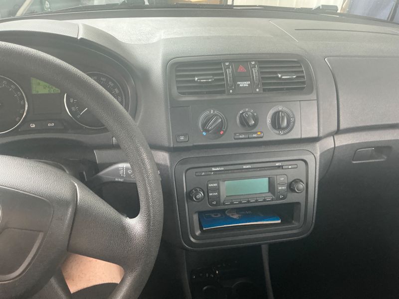 Skoda Roomster 1.6 TDI Ambition — zdjęcie 3