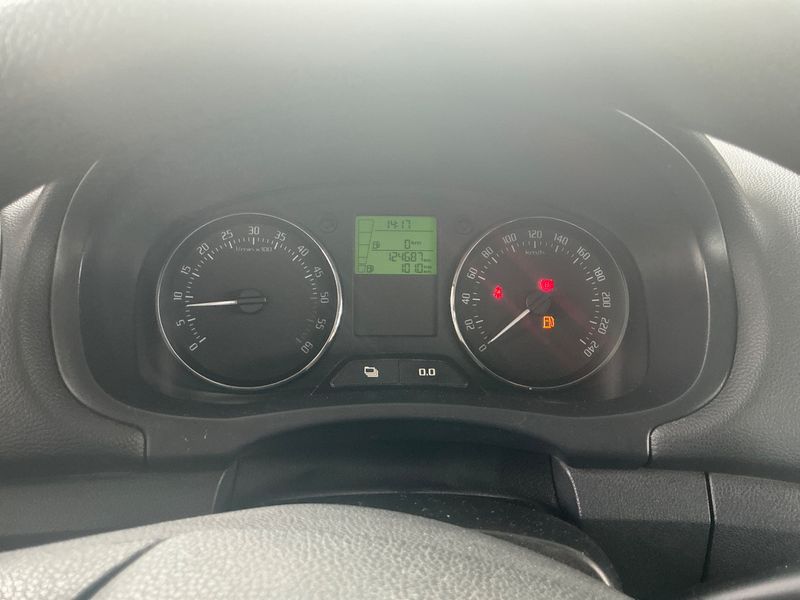 Skoda Roomster 1.6 TDI Ambition — zdjęcie 4