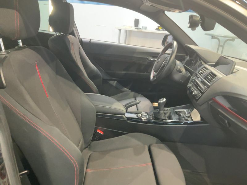 BMW 2er 218d Sport Line 2015 – снимка 16