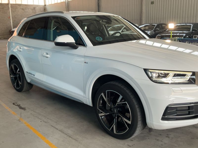 Audi Q5 2.0 TDI quattro Design 2017 – снимка 12
