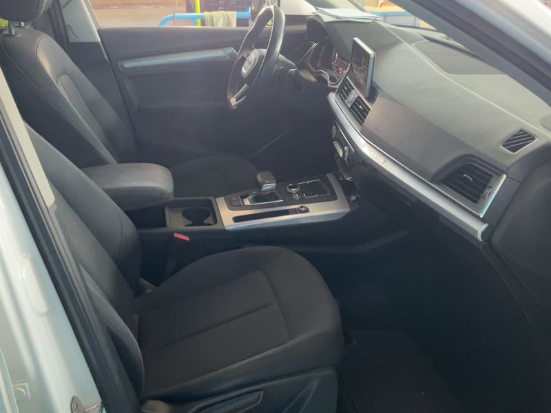 Audi Q5 2.0 TDI quattro Design 2017 – снимка 16