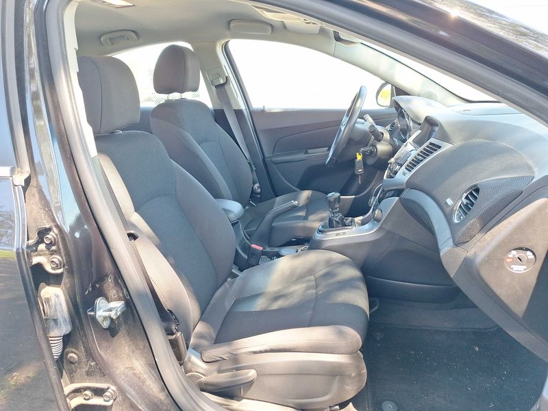 Chevrolet Cruze 1.8 LTZ — zdjęcie 10