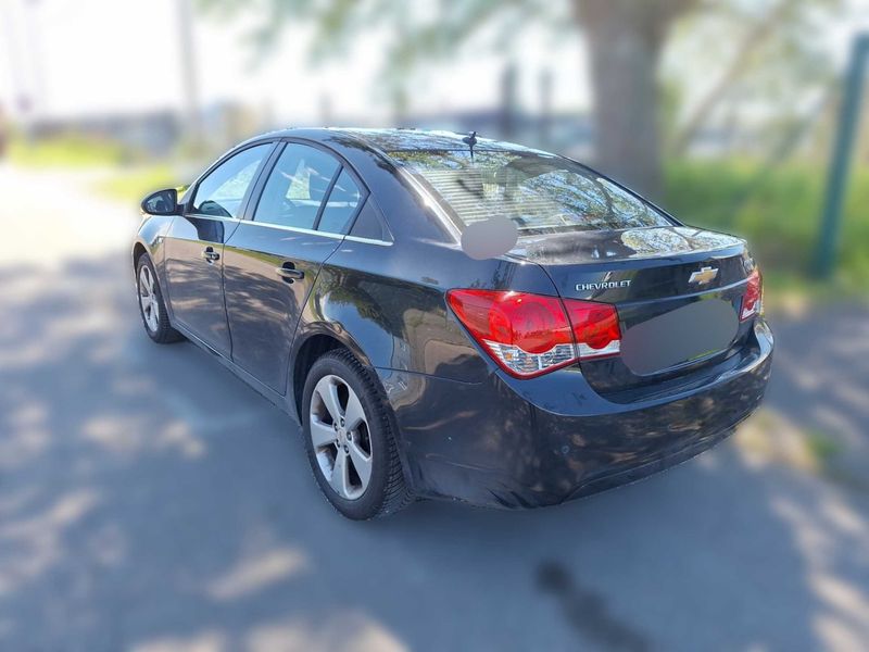 Chevrolet Cruze 1.8 LTZ — zdjęcie 3