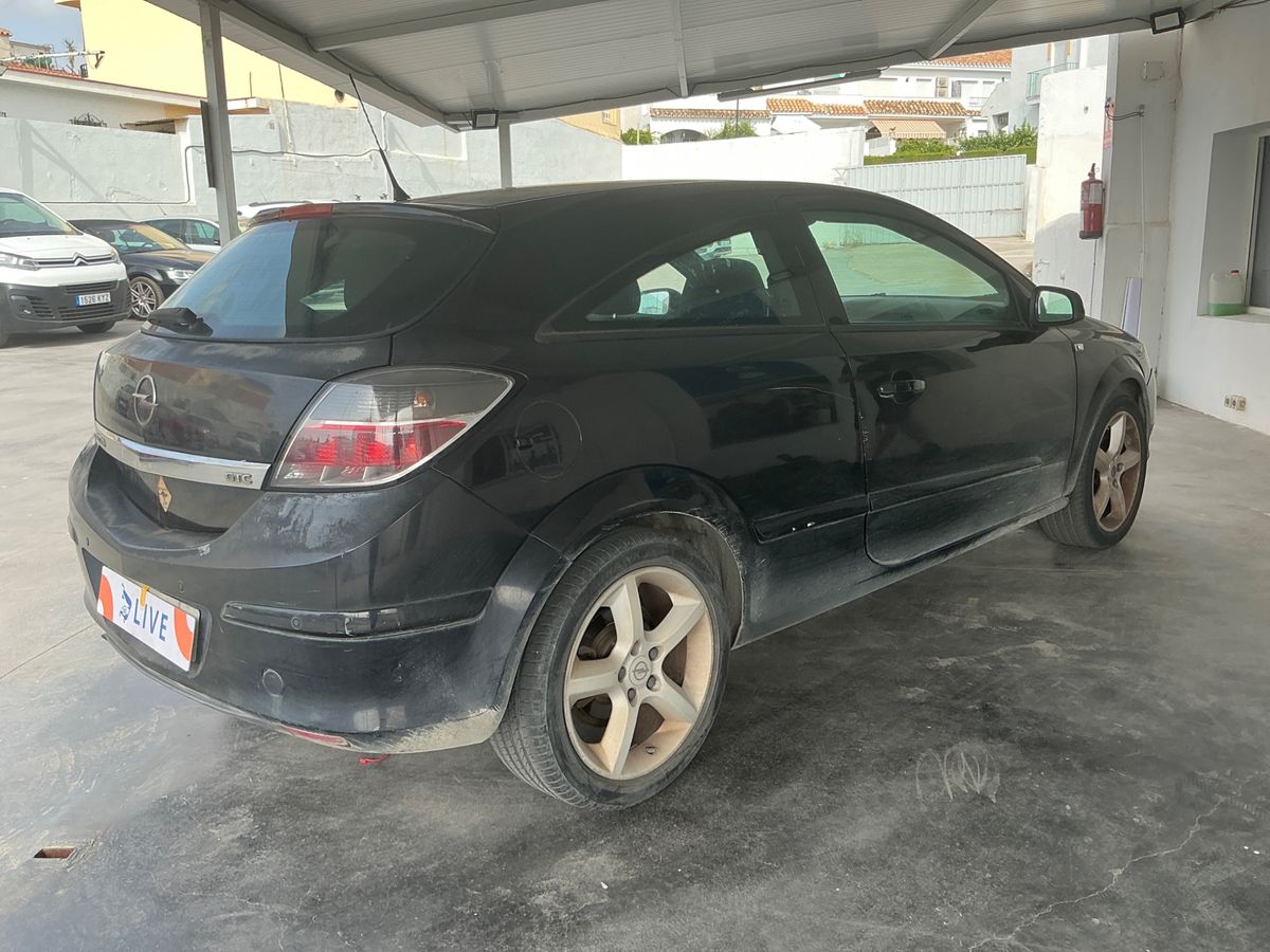Opel Astra GTC 1.9 CDTI Sport