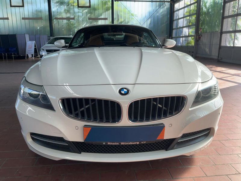BMW Z4 sDrive 20i — zdjęcie 9