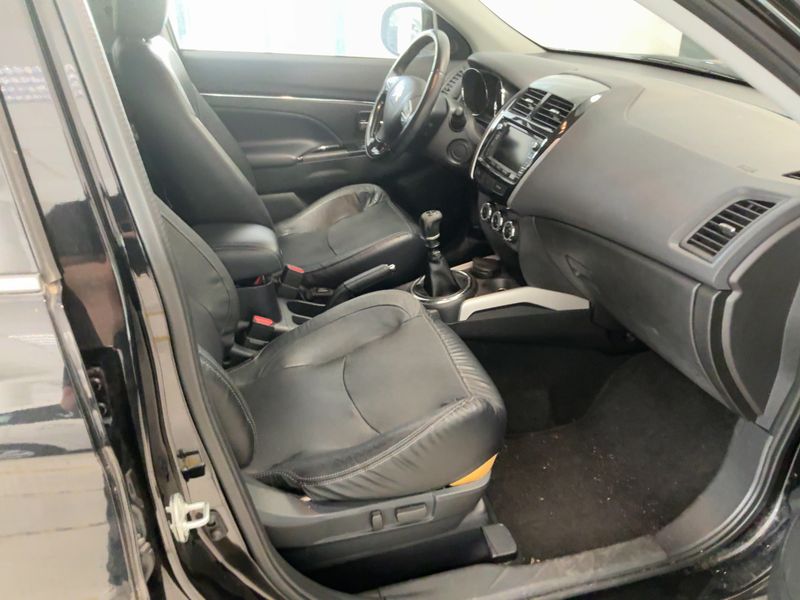 Citroen C4 Aircross 1.6 e-HDi Exclusive 4x2 — zdjęcie 11