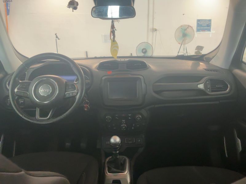 Jeep Renegade 2.0 M-Jet Limited 4WD — zdjęcie 12