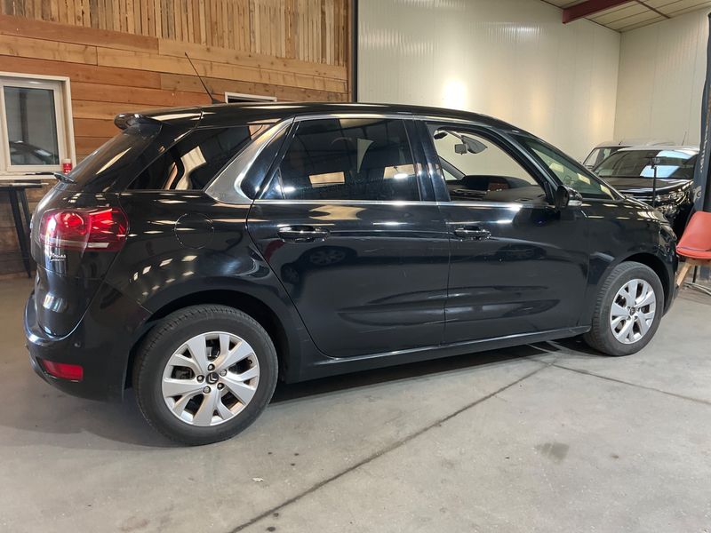 Citroen C4 Picasso 1.6 e-HDi Business + 2014 – снимка 2