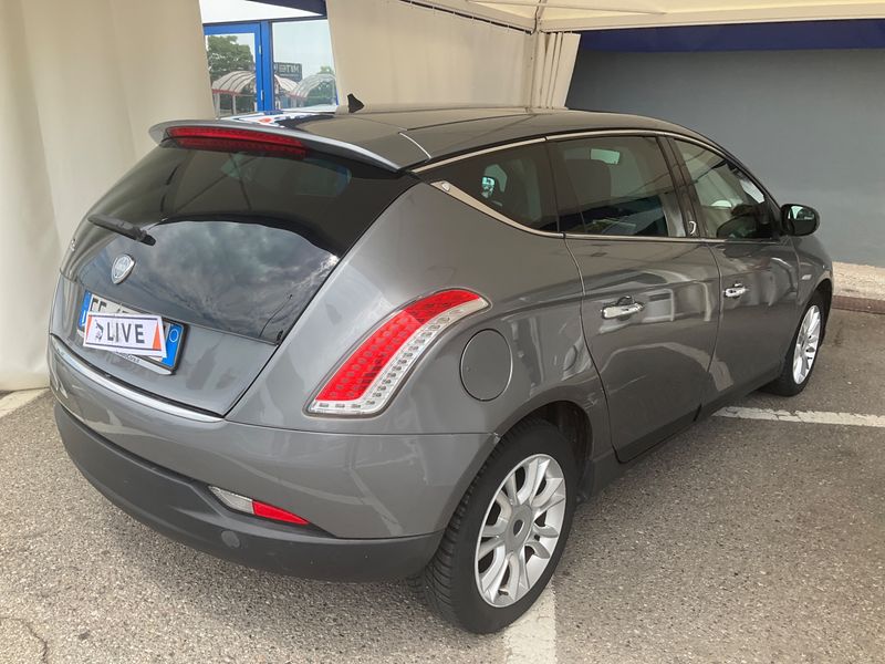 Lancia Delta 1.6 Diesel Oro — zdjęcie 2