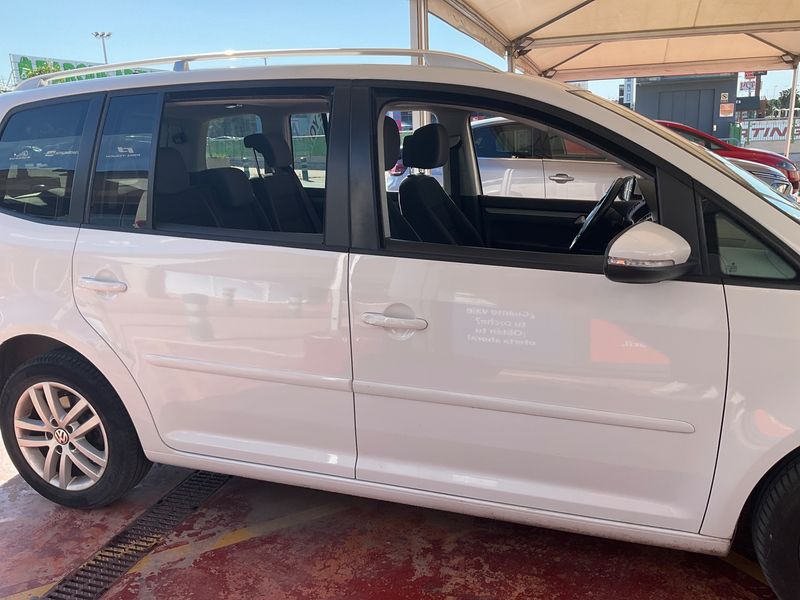 Volkswagen Touran 2.0 TDI Advance BlueMotion Tech — zdjęcie 7