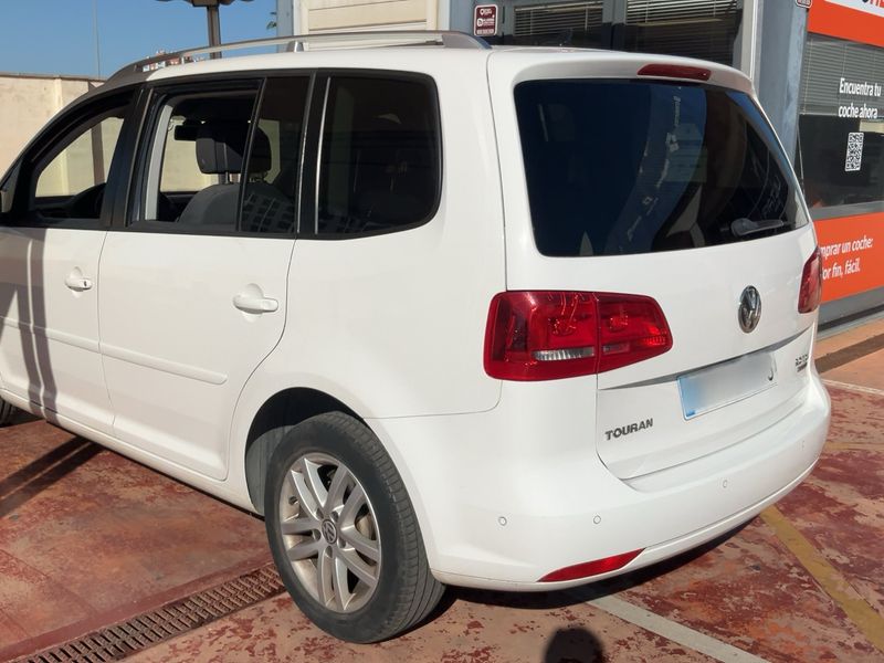Volkswagen Touran 2.0 TDI Advance BlueMotion Tech — zdjęcie 3