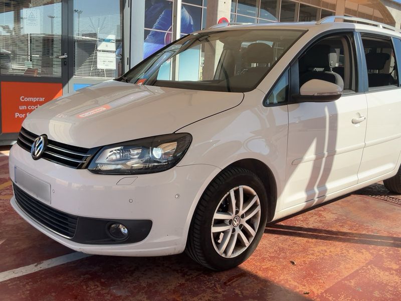 Volkswagen Touran 2.0 TDI Advance BlueMotion Tech — zdjęcie 2