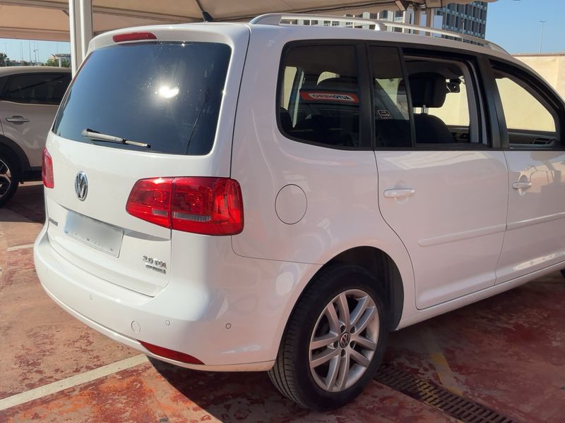 Volkswagen Touran 2.0 TDI Advance BlueMotion Tech — zdjęcie 6