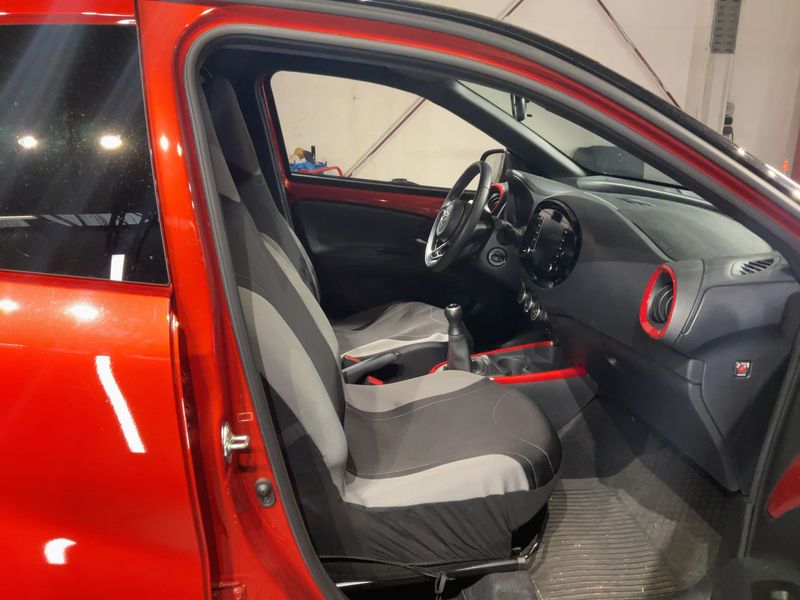 Toyota Aygo X 1.0 Pulse — zdjęcie 11