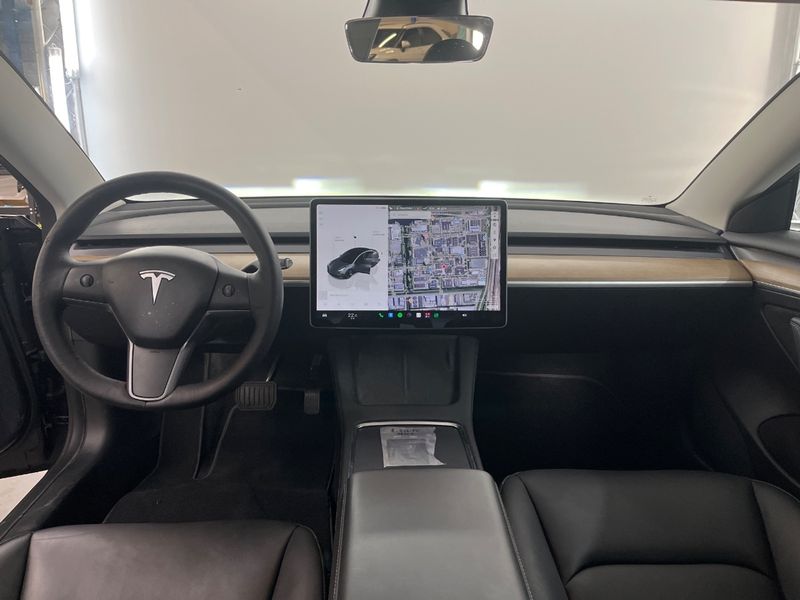 Tesla Model 3 Long Range Dual AWD AWD — zdjęcie 7