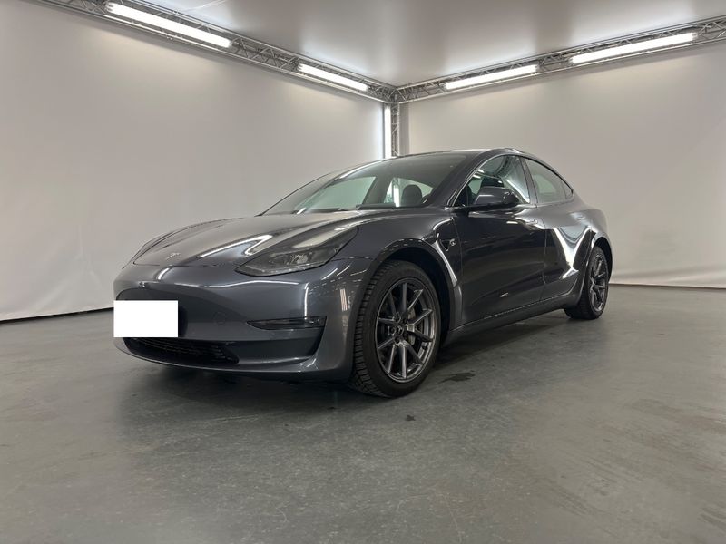Tesla Model 3 Long Range Dual AWD AWD