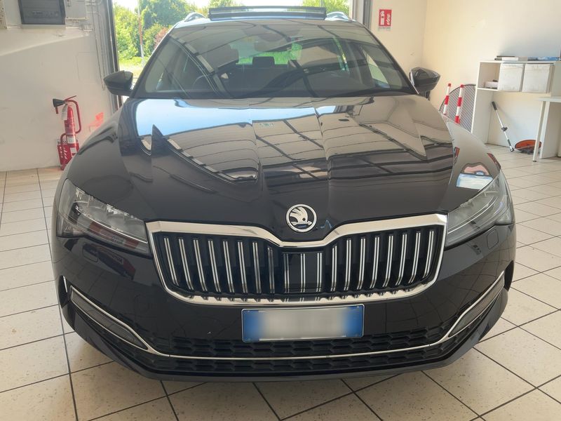 Skoda Superb 2.0 TDI Style — zdjęcie 9