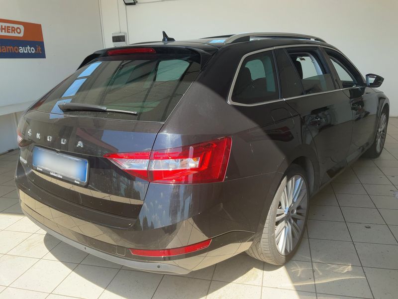 Skoda Superb 2.0 TDI Style — zdjęcie 6
