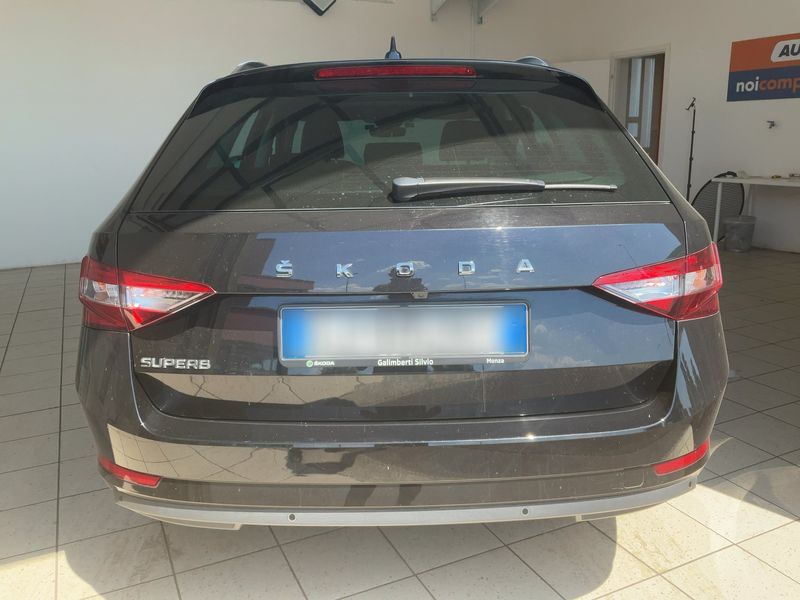 Skoda Superb 2.0 TDI Style — zdjęcie 5