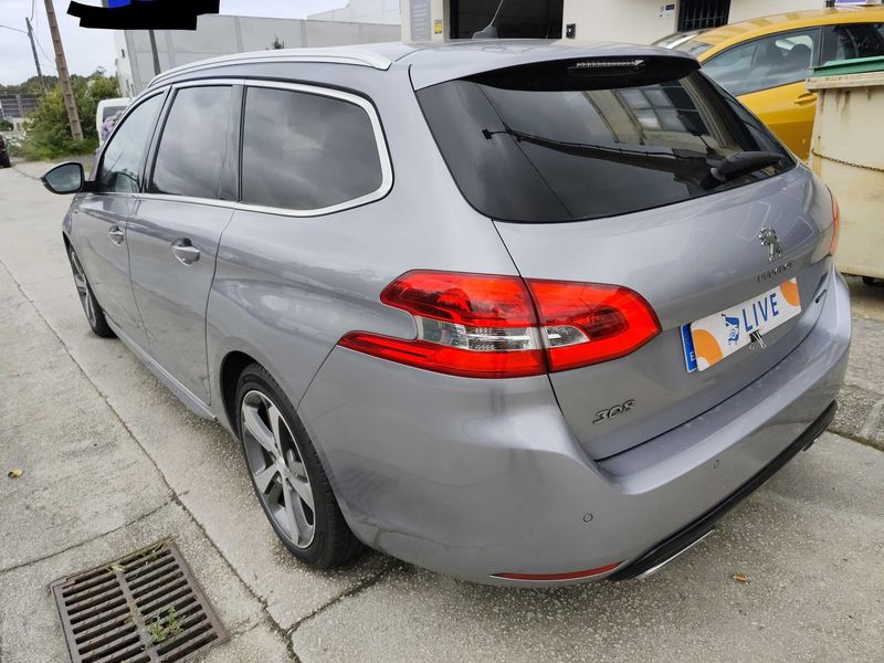 Peugeot 308 1.2 e-THP Allure — zdjęcie 3