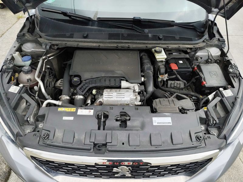 Peugeot 308 1.2 e-THP Allure — zdjęcie 8
