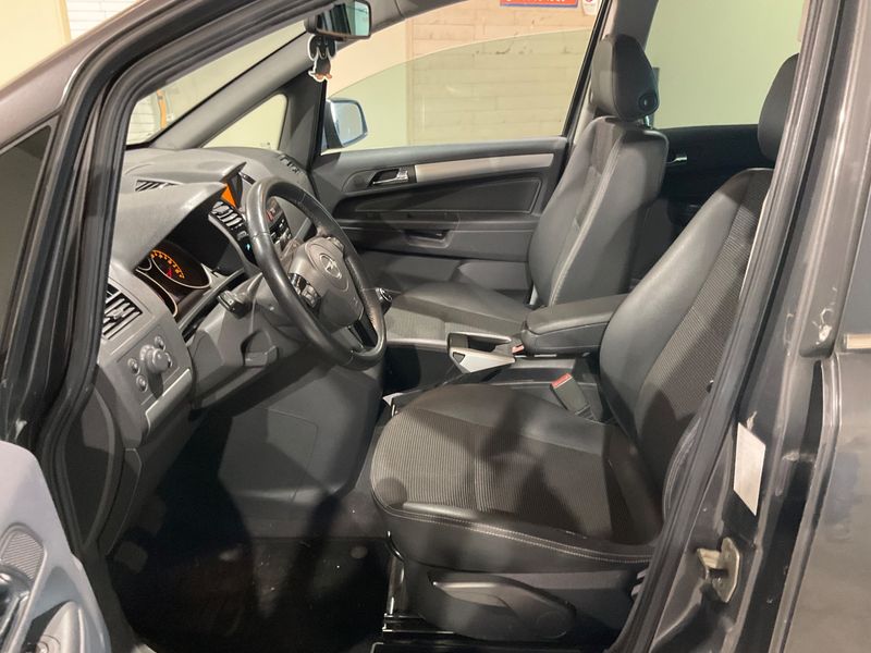 Opel Zafira 1.7 CDTI Cosmo — zdjęcie 3