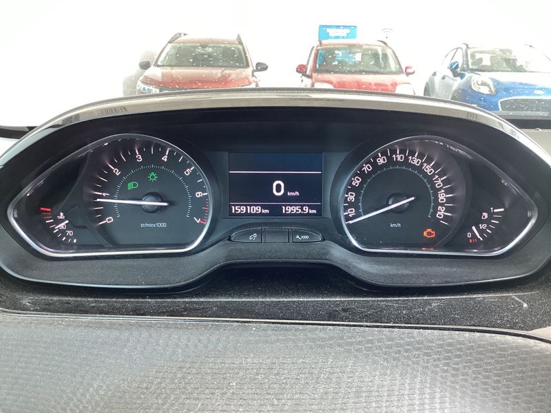 Peugeot 208 1.2 e-VTi Allure 2015 – снимка 4