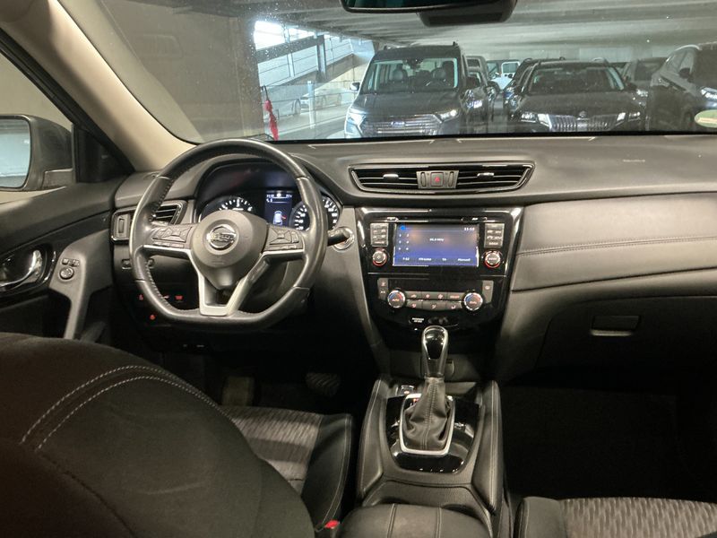 Nissan X-Trail 1.7 dCi N-Connecta — zdjęcie 12