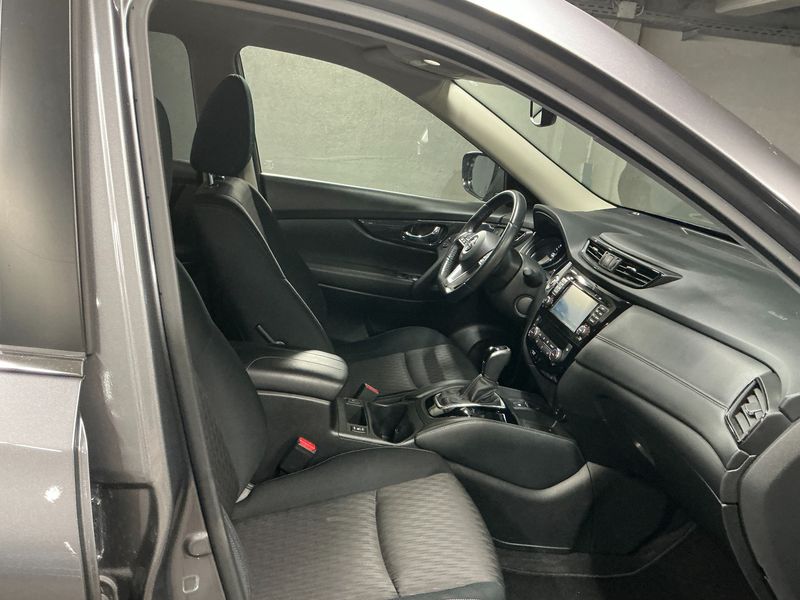 Nissan X-Trail 1.7 dCi N-Connecta — zdjęcie 11
