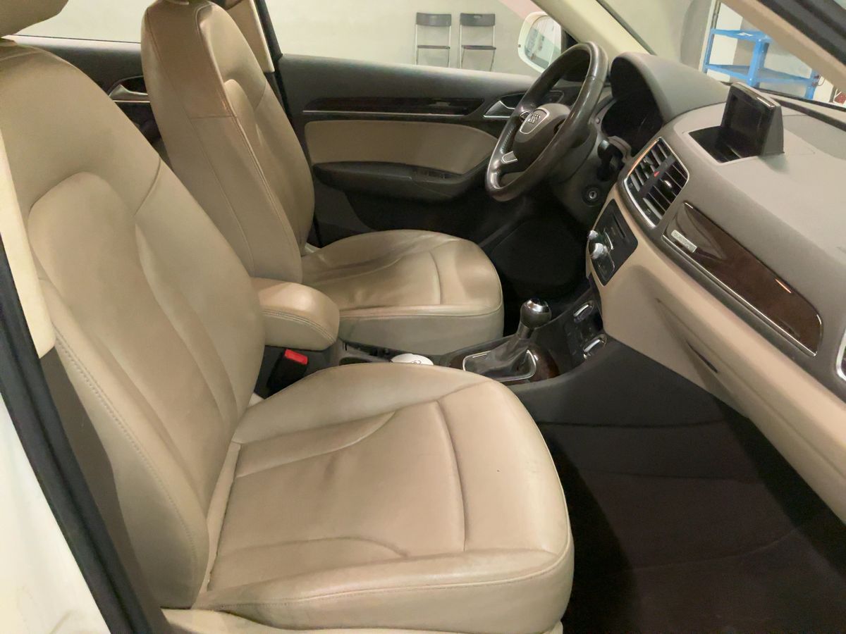 Audi Q3 2.0 TDI quattro - Immagine 8