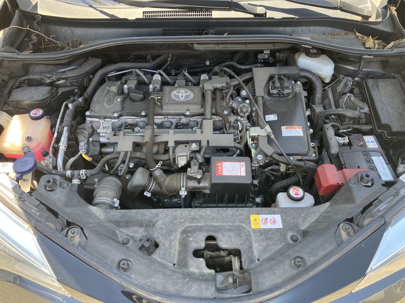 Toyota C-HR 1.8 Hybrid Active — zdjęcie 8