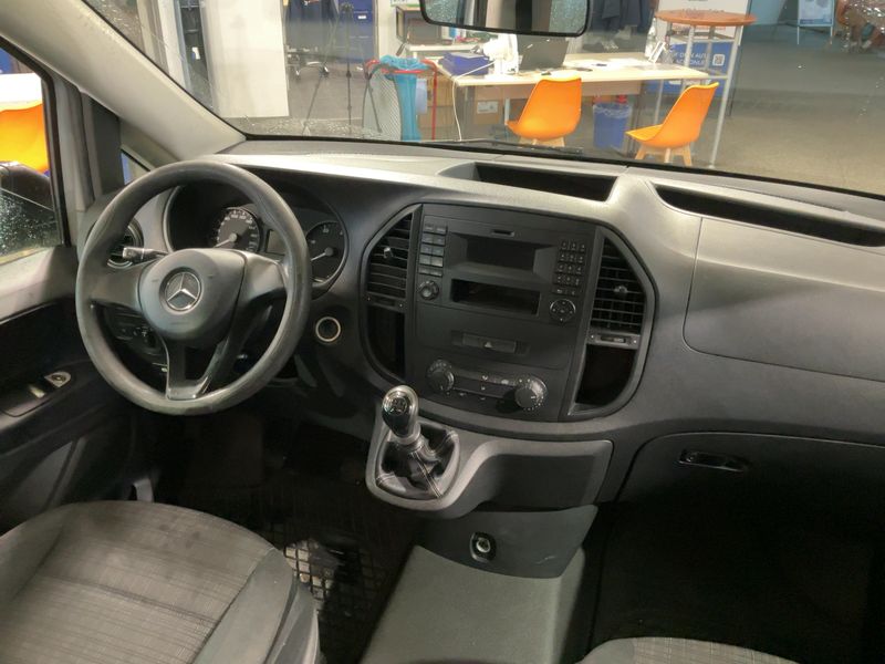 Mercedes-Benz Vito Tourer 109 CDI lang Pro — zdjęcie 12