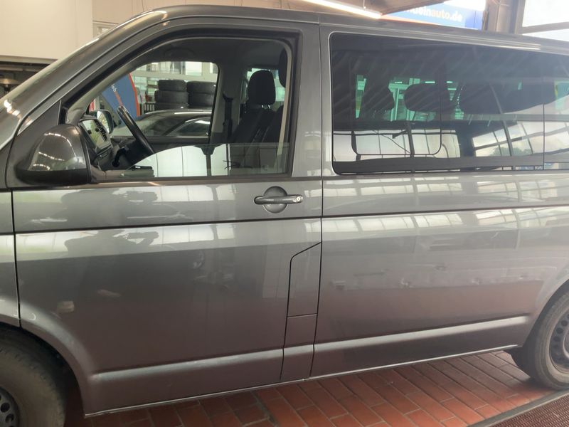 Volkswagen T6 Caravelle 2.0 TDI Comfortline FWD — zdjęcie 4