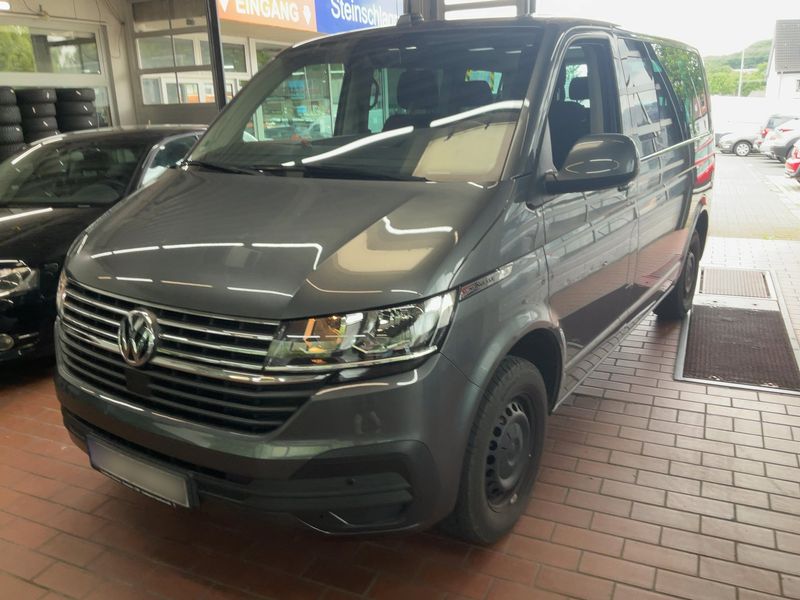 Volkswagen T6 Caravelle 2.0 TDI Comfortline FWD