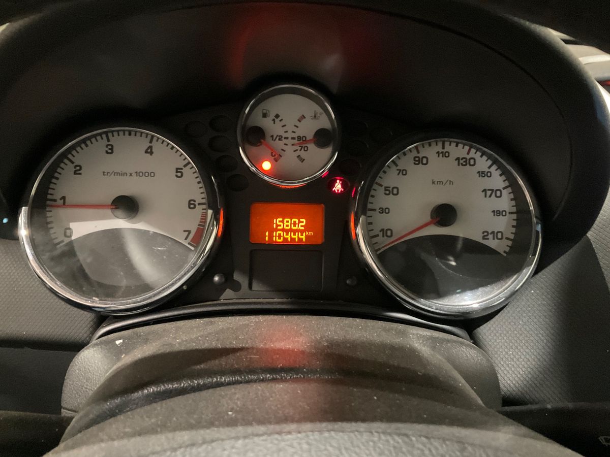 Peugeot 207 2012 — photo 19