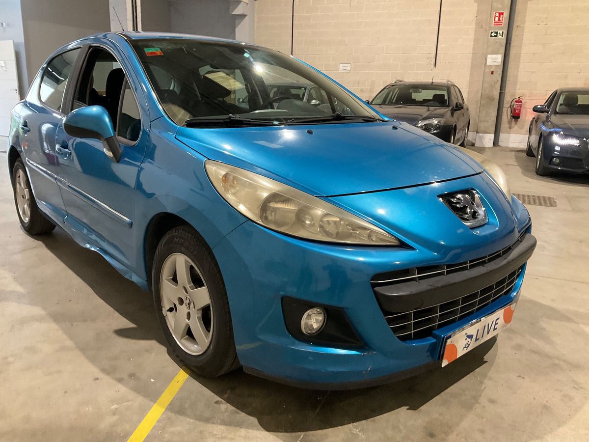 Peugeot 207 2012 — photo 13