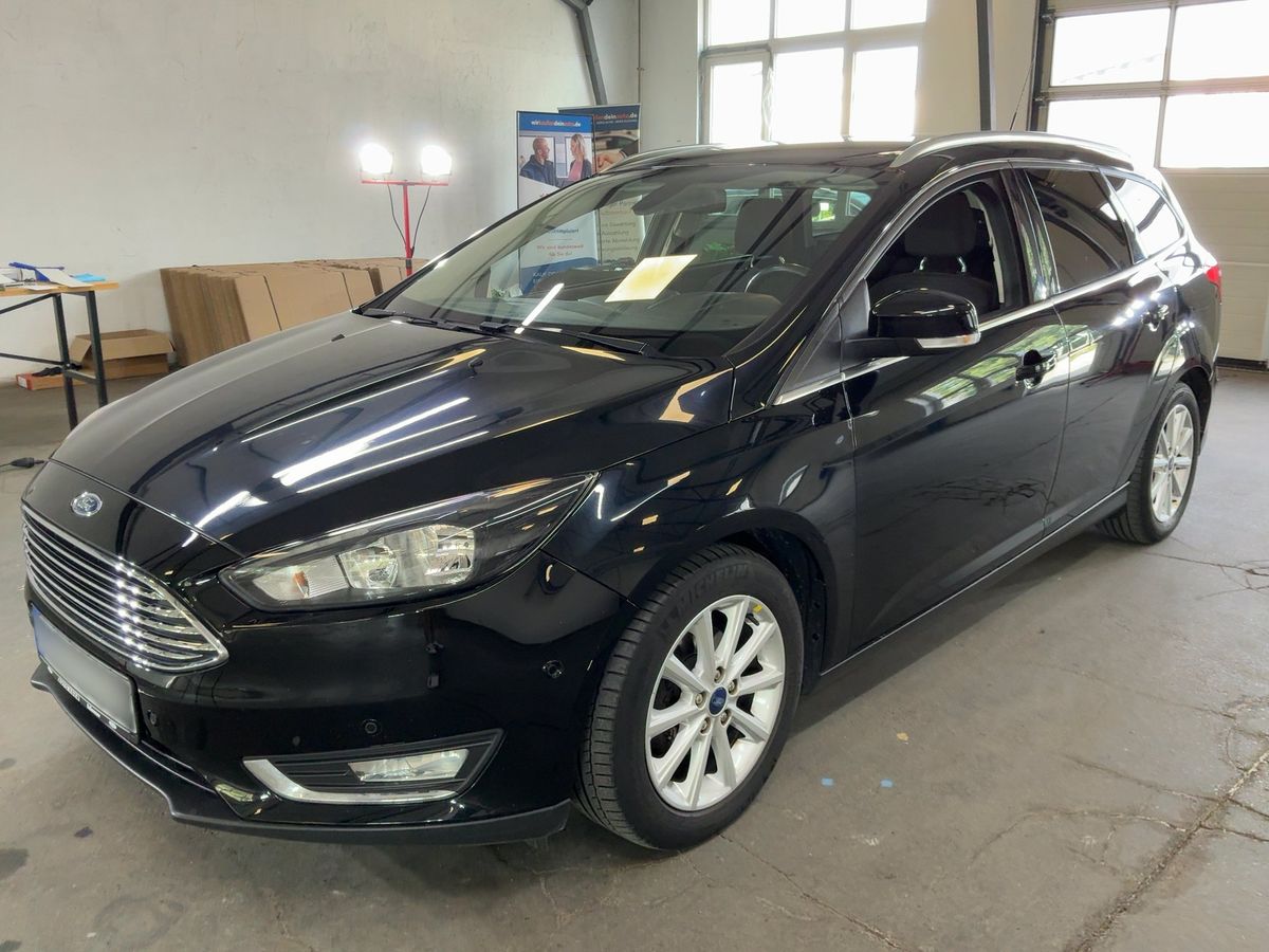 Ford Focus 2016 — photo 1