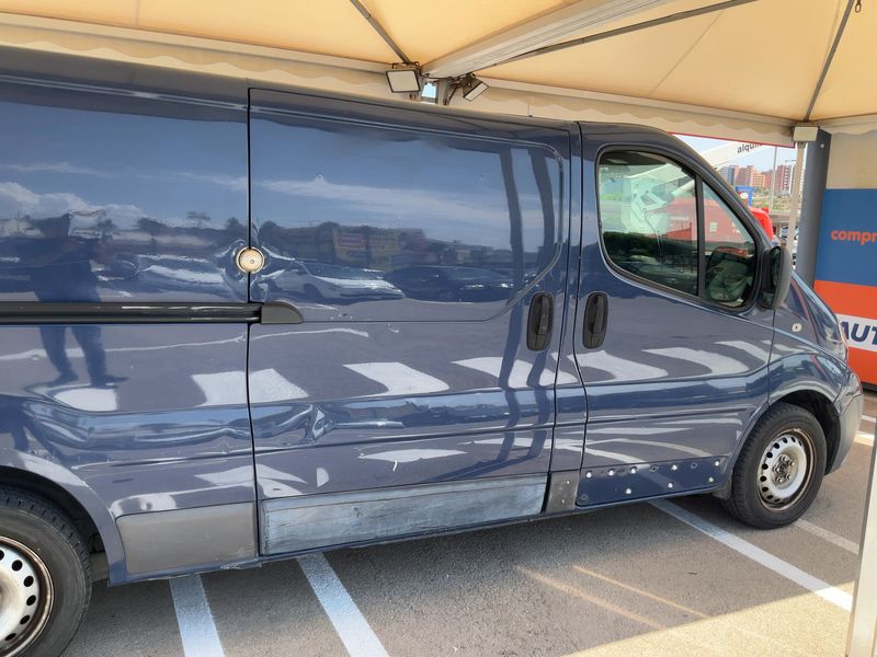 Nissan Primastar 2.0 dCi Furgón L2H2 2.9t — zdjęcie 7