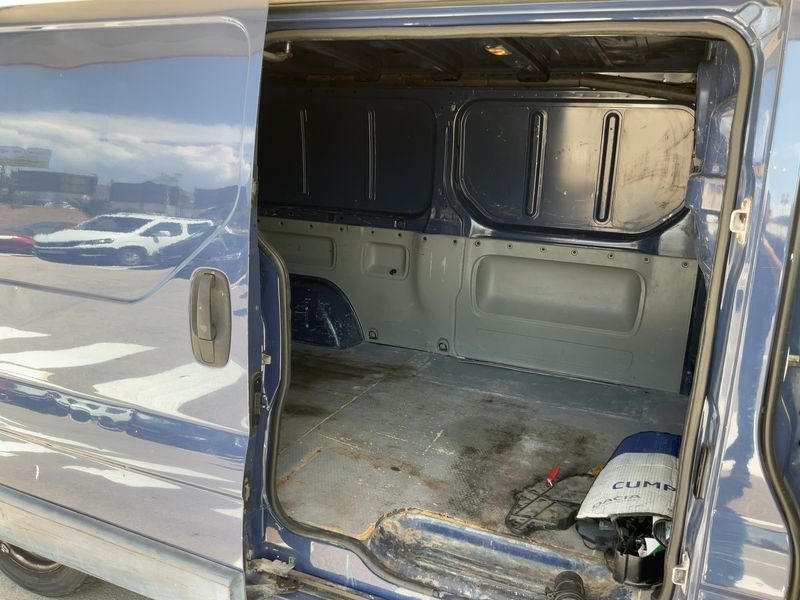 Nissan Primastar 2.0 dCi Furgón L2H2 2.9t — zdjęcie 14