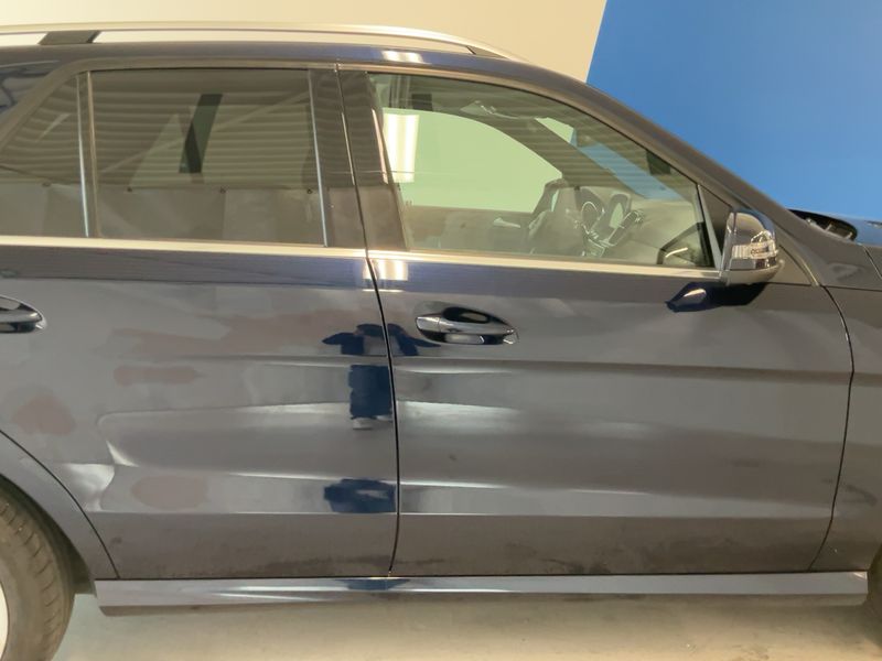 Mercedes-Benz GLE-Klasse GLE 400 4Matic AMG Line — zdjęcie 7
