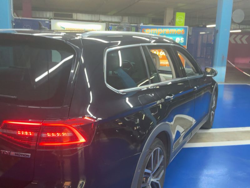 Volkswagen Passat Alltrack 2.0 TDI 4Motion BlueMotion Tech — zdjęcie 6